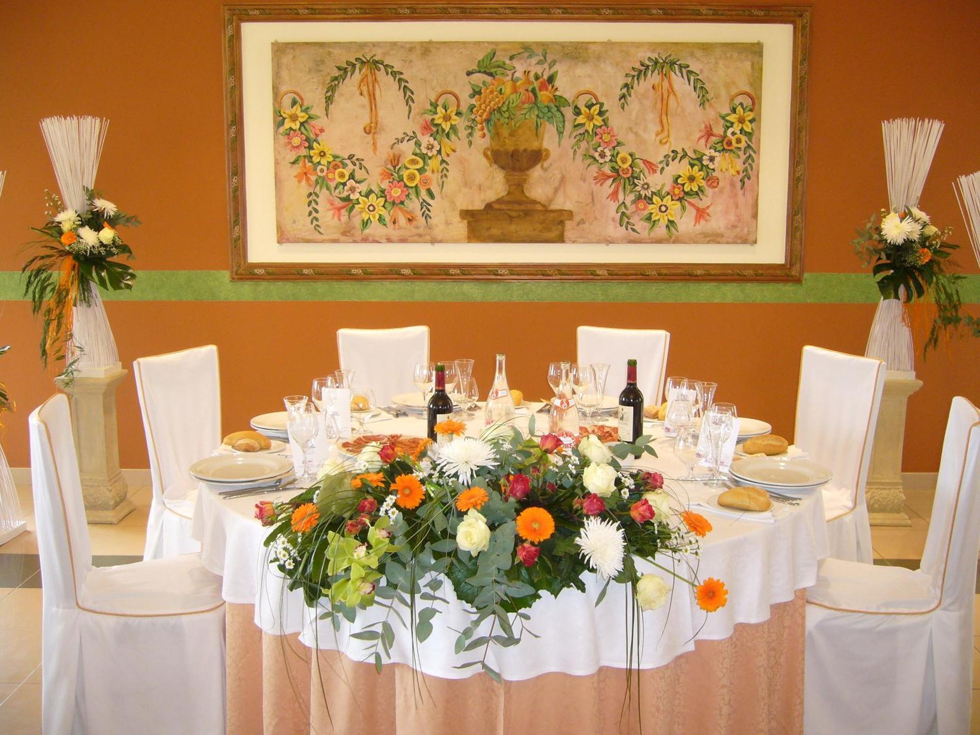 Hotel Restaurante La Alhama Medina de Pomar Exteriör bild